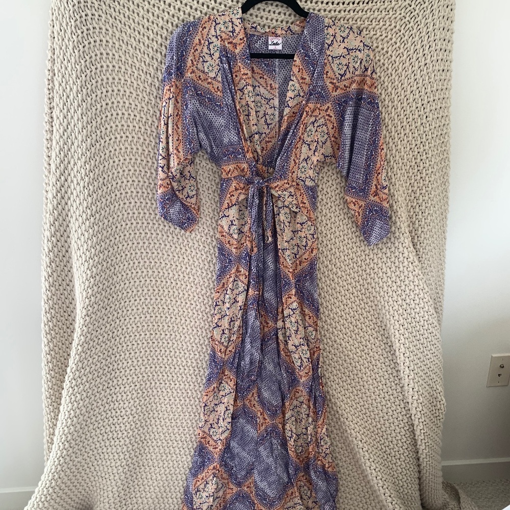 SELFIE LESLIE Dress Maxi Long Cream Purple Blue print beachy Boho